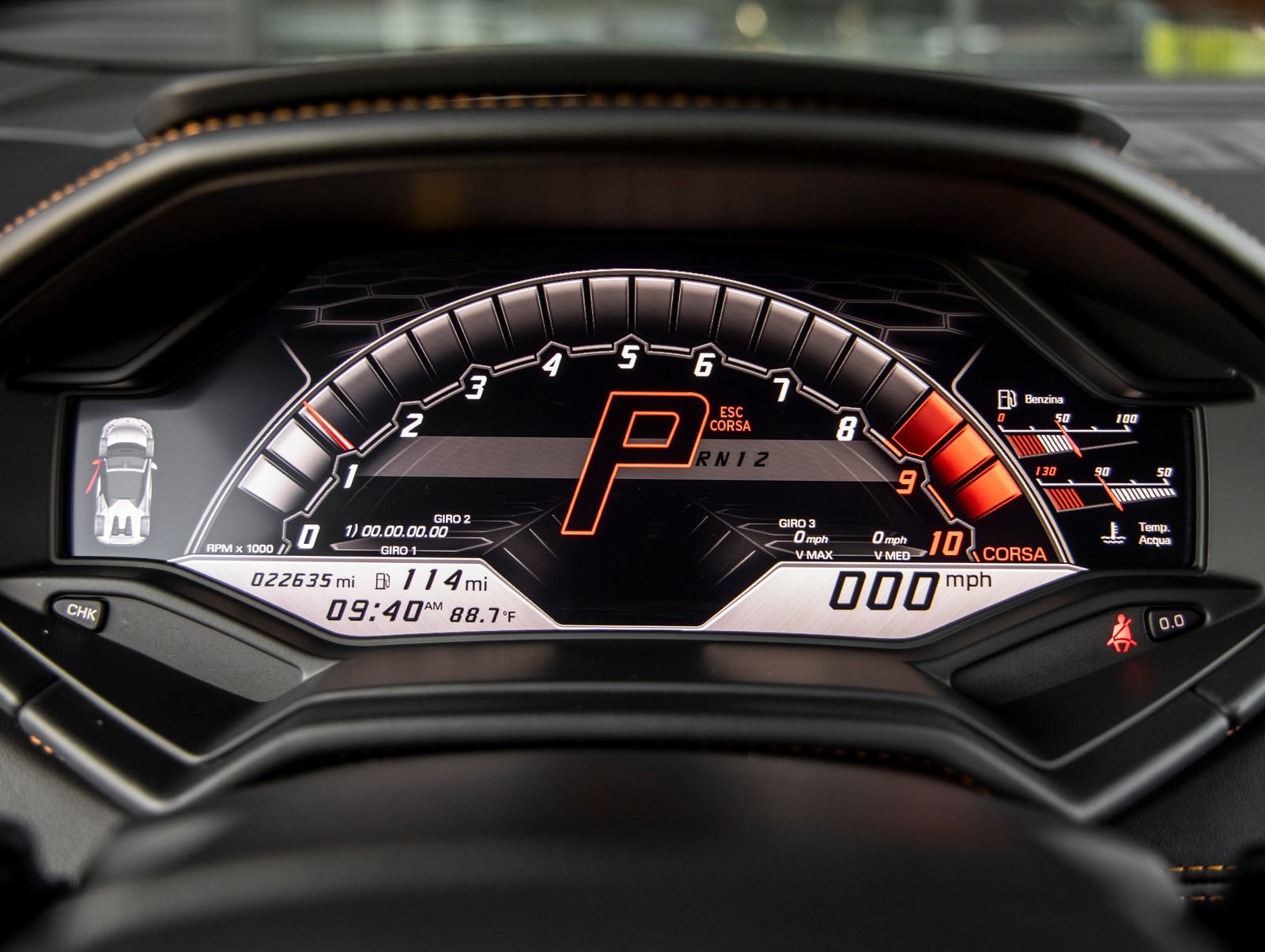 Used 2021 Lamborghini Huracan EVO RWD image 31