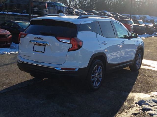 Used 2023 GMC Terrain SLT image 5