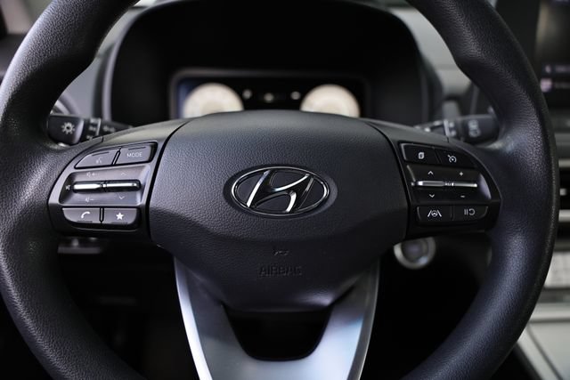 Used 2023 Hyundai Kona SE FWD image 33
