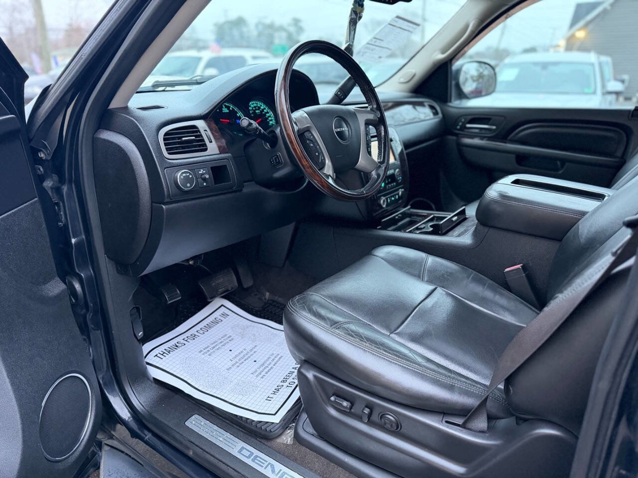 Used 2012 GMC Yukon XL Denali AWD/4WD image 9