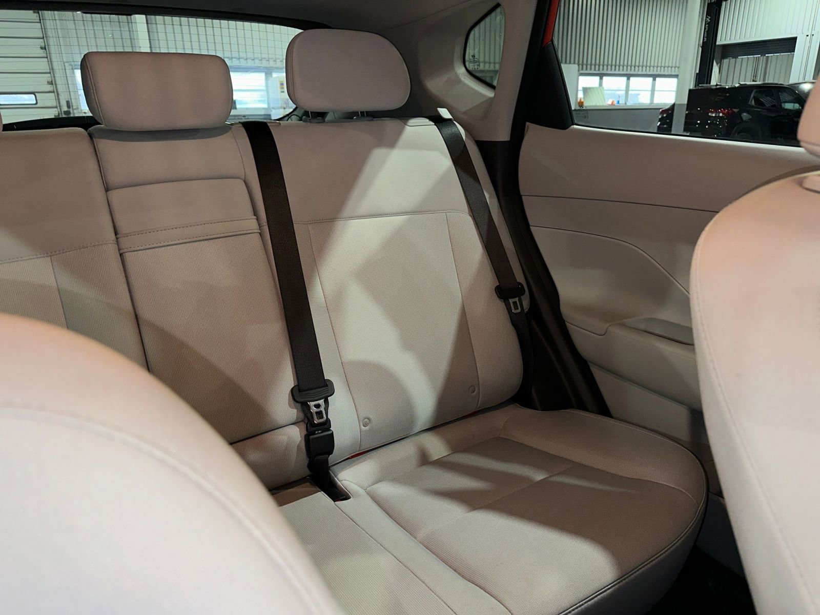 Used 2025 Hyundai Kona SEL image 37