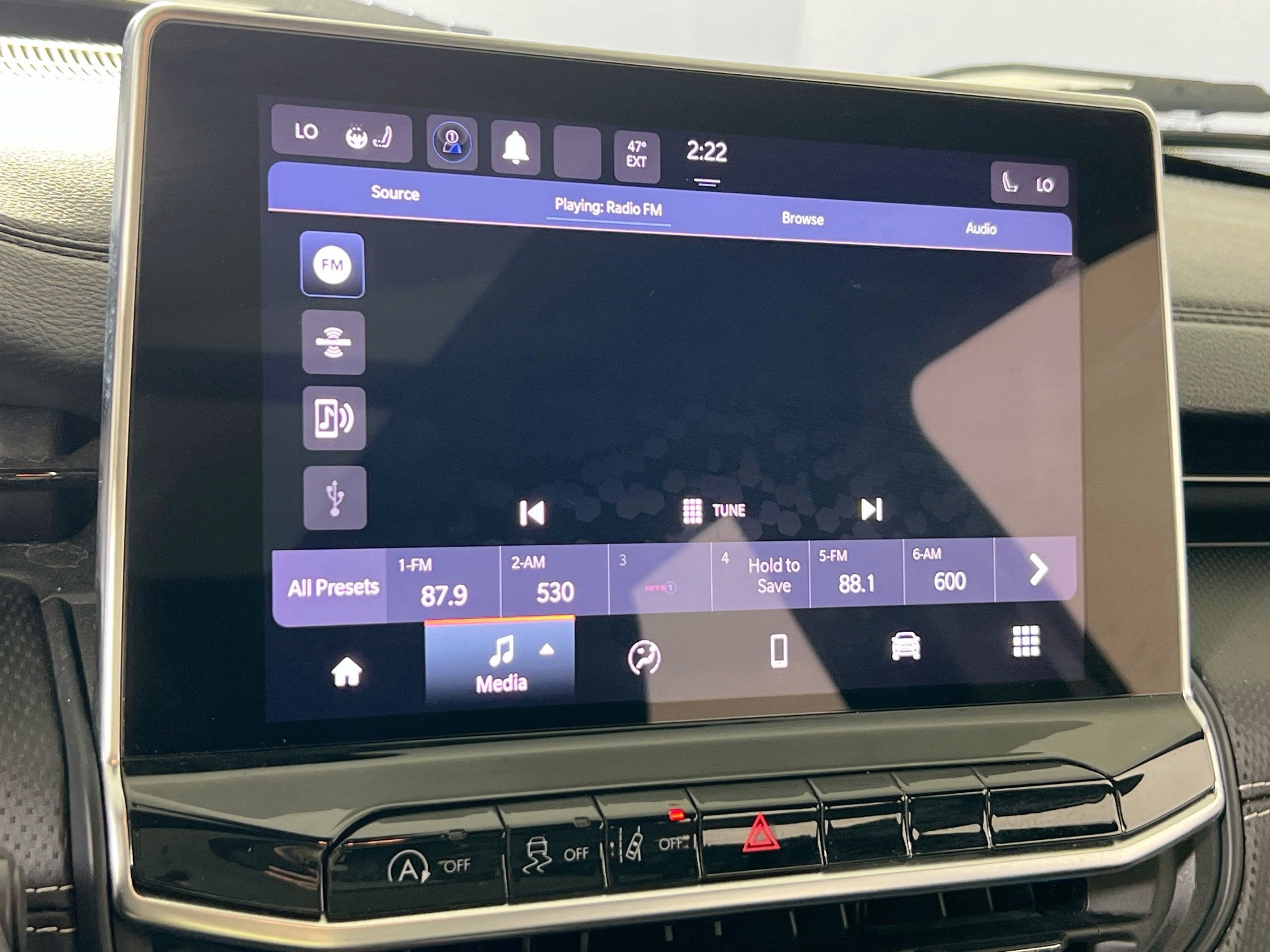 Used 2022 Jeep Compass Altitude w/ Sun and Sound Group image 14