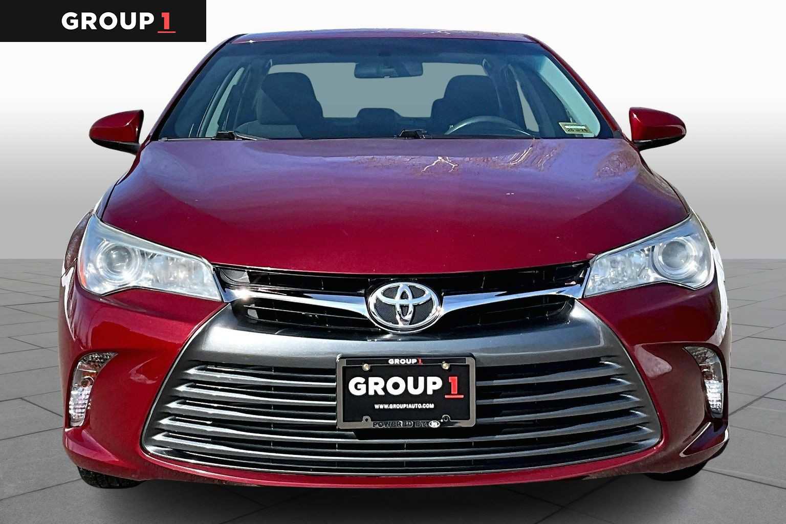 Used 2017 Toyota Camry LE image 4