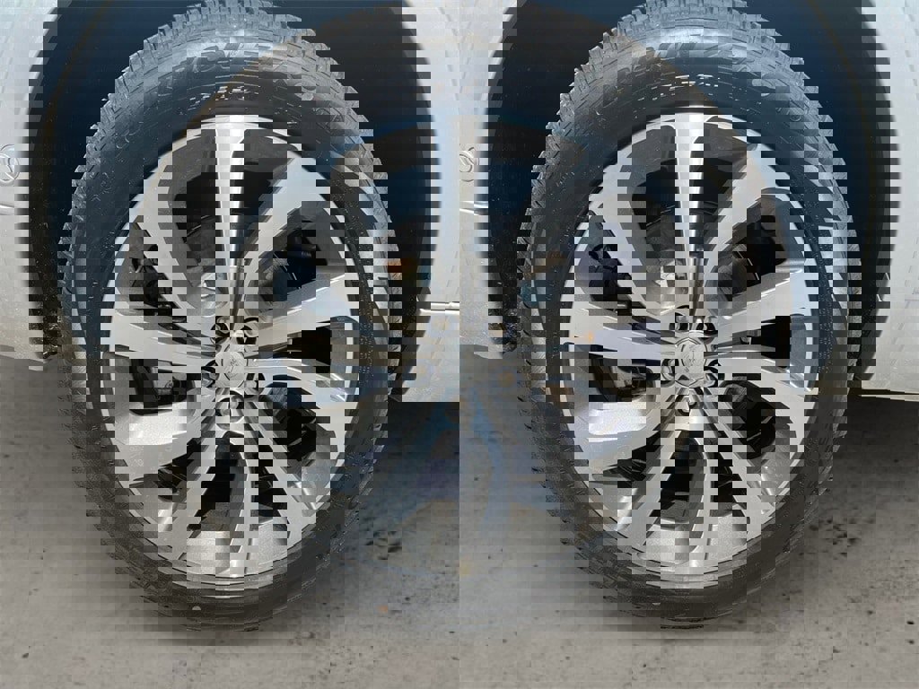 New 2025 Land Rover Discovery Sport S image 13