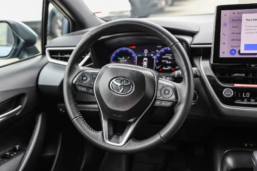 Used 2026 Toyota Corolla SE w/ SE Package FWD image 15
