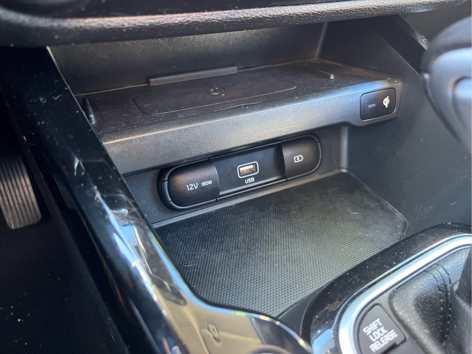 Used 2022 Kia Soul GT-Line FWD image 20