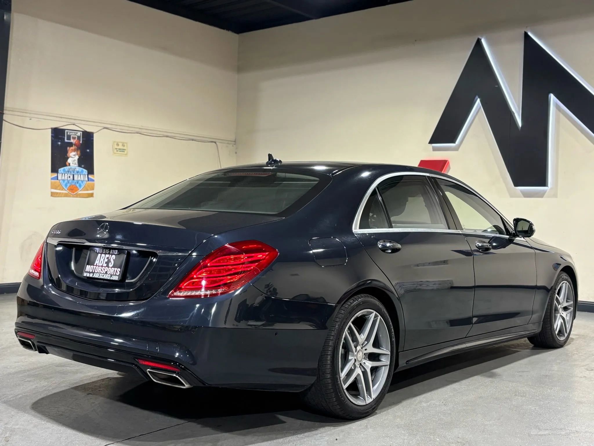 Used 2016 Mercedes-Benz S 550 Sedan image 4