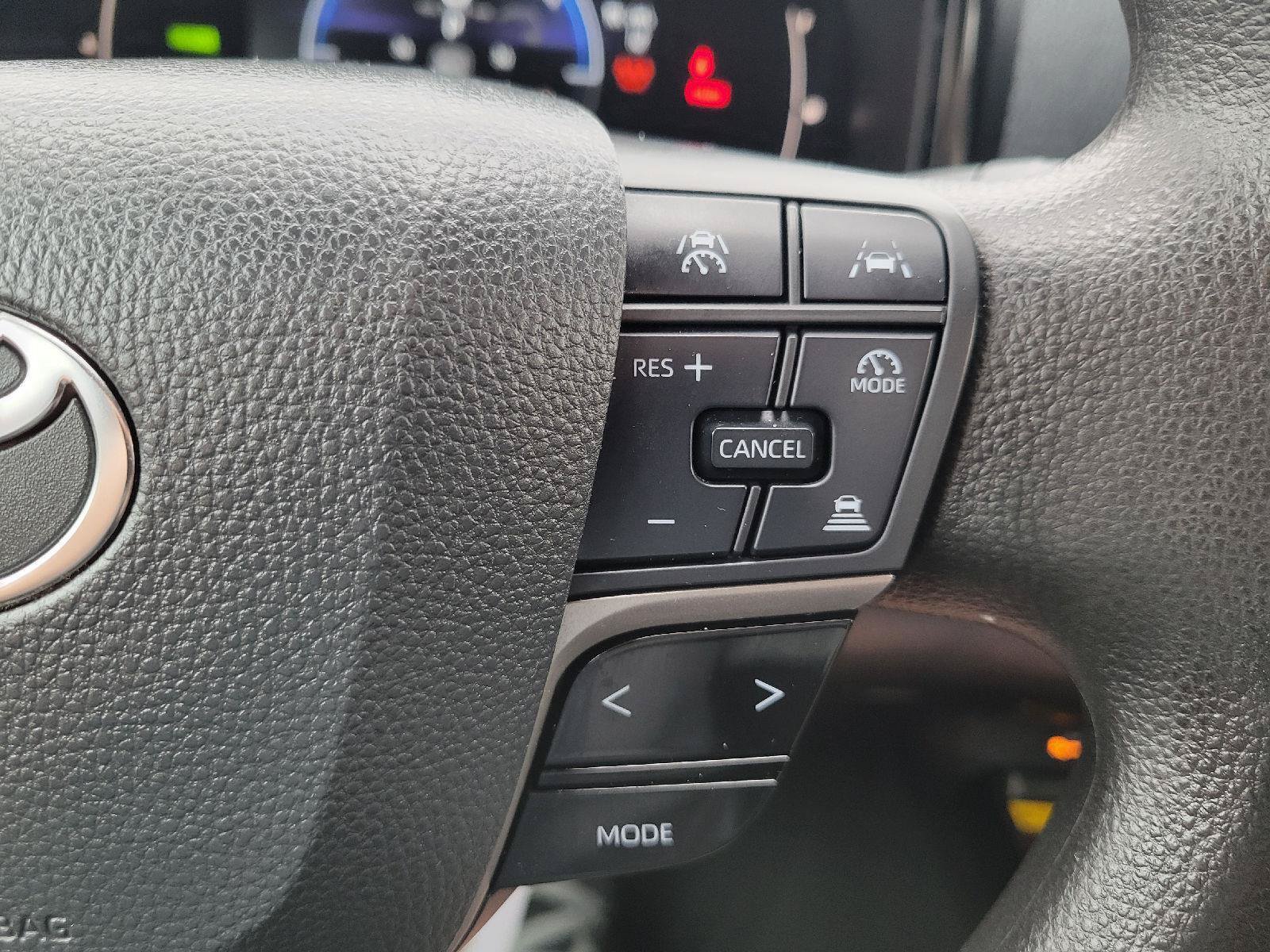 Used 2025 Toyota Camry LE FWD image 17