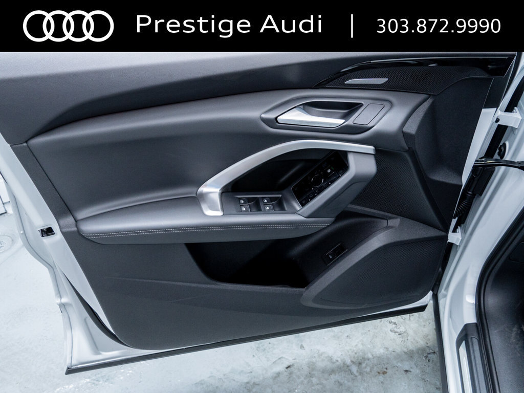 Used 2025 Audi Q5 Premium Plus w/ Premium Plus AWD/4WD image 21