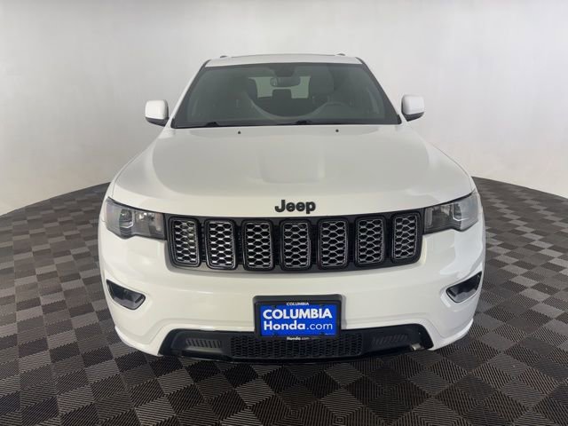 Used 2022 Jeep Grand Cherokee Laredo X AWD/4WD image 2