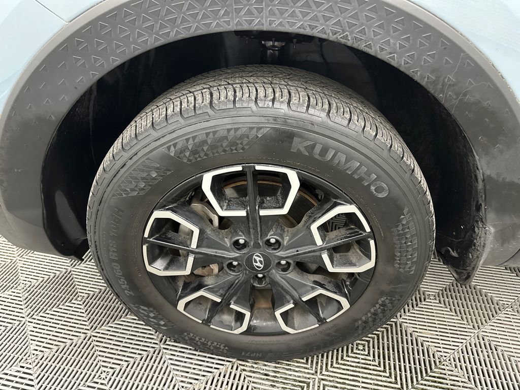 Used 2023 Hyundai Santa Cruz SEL Premium image 12