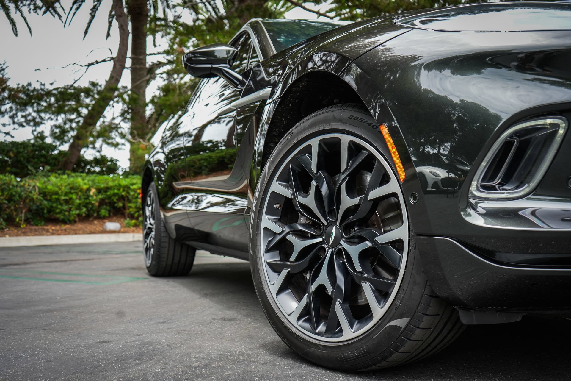 Used 2022 Aston Martin DBX AWD/4WD image 39