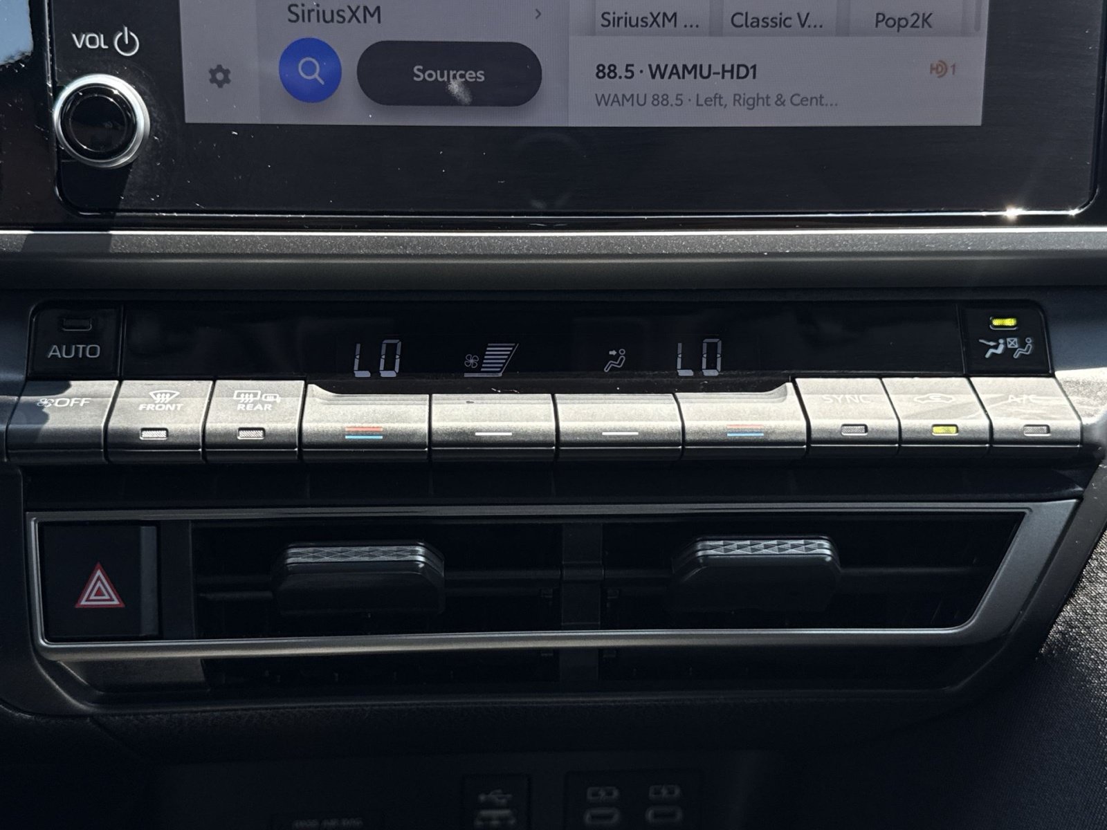 Used 2025 Toyota Camry LE FWD image 20