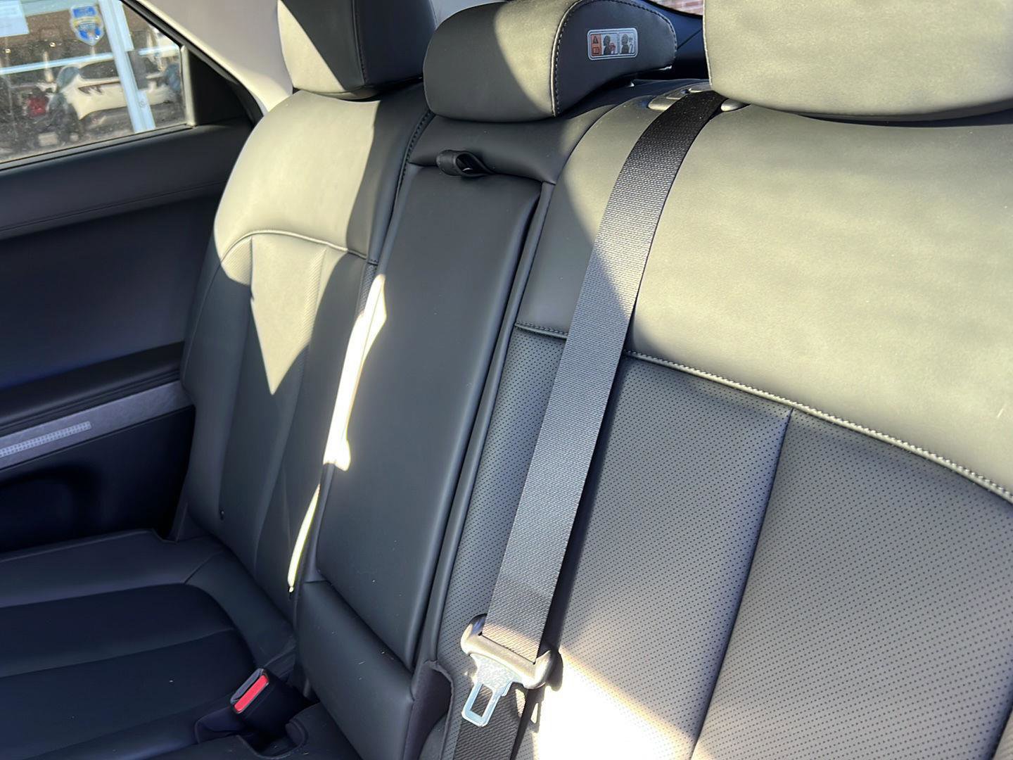 Used 2022 Hyundai Ioniq 5 Limited w/ Cargo Package image 9