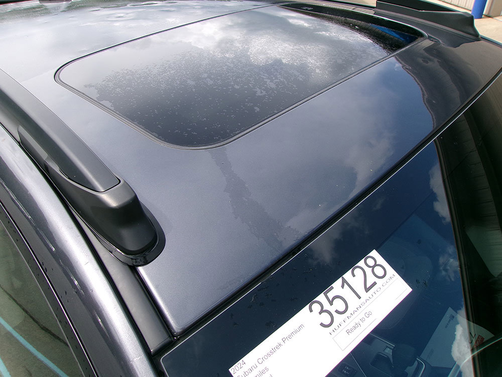 Used 2024 Subaru Crosstrek 2.0i Premium AWD/4WD image 9