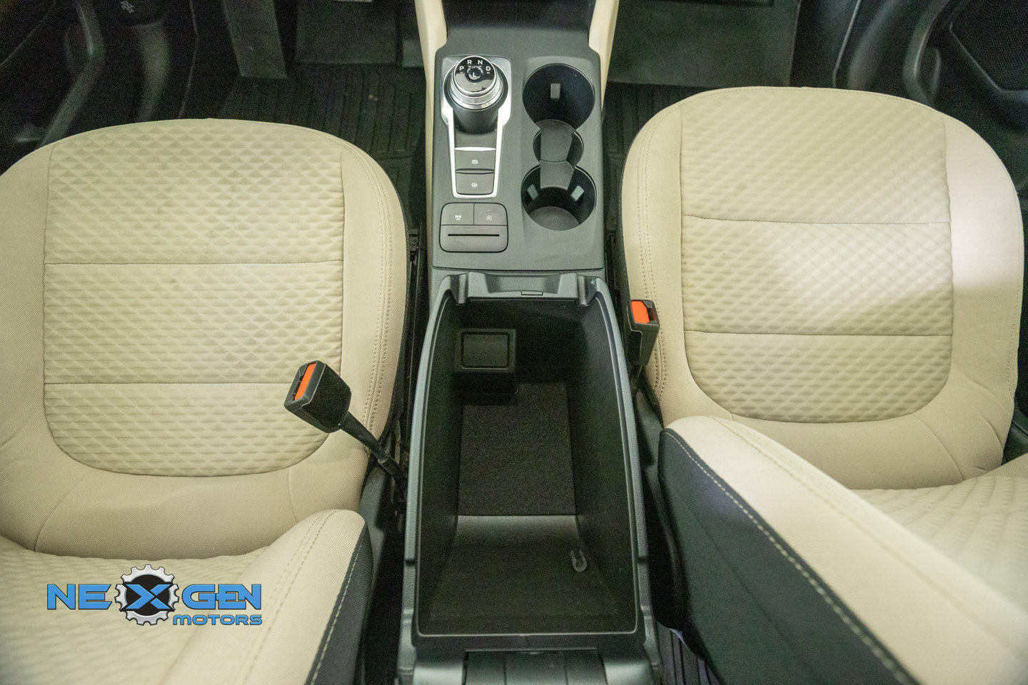 Used 2021 Ford Escape SE FWD image 33