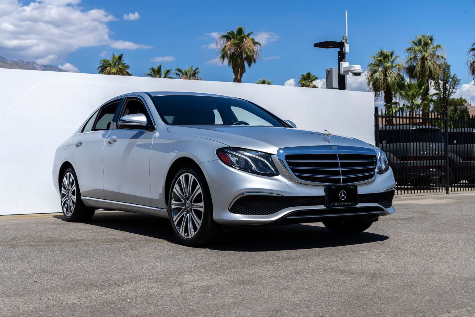 Used 2019 Mercedes-Benz E 300 image 7