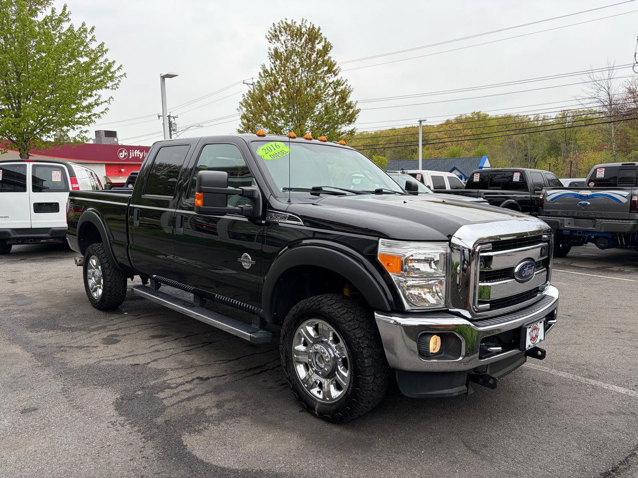 Used 2016 Ford F350 XLT w/ XLT Value Package AWD/4WD image 4