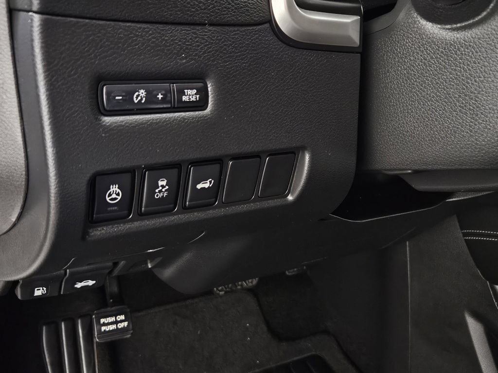 Used 2018 Nissan Murano SL w/ Cargo Package FWD image 21