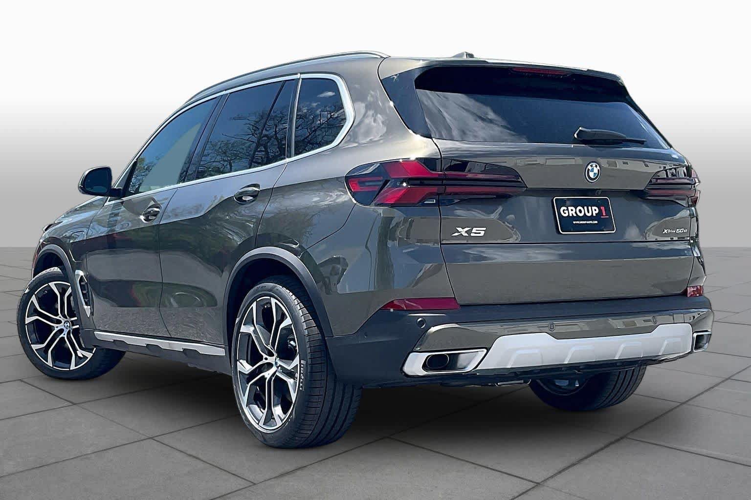 Used 2026 BMW X5 xDrive50e w/ Executive Package AWD/4WD image 12