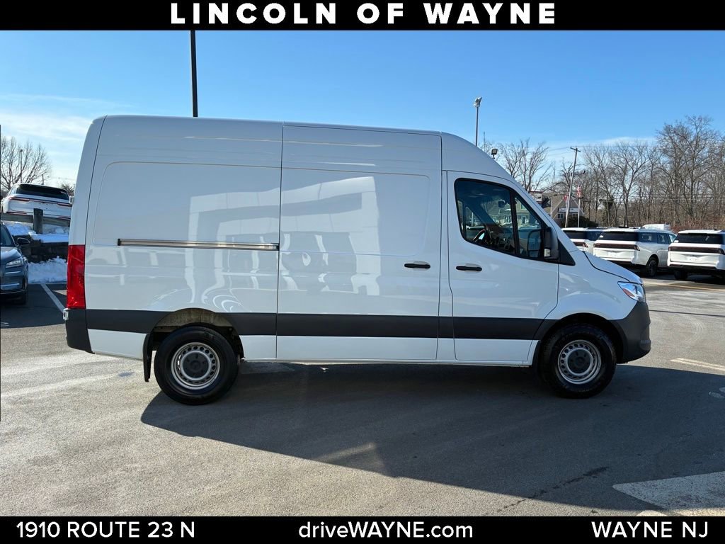 Used 2025 Mercedes-Benz Sprinter 2500 image 6