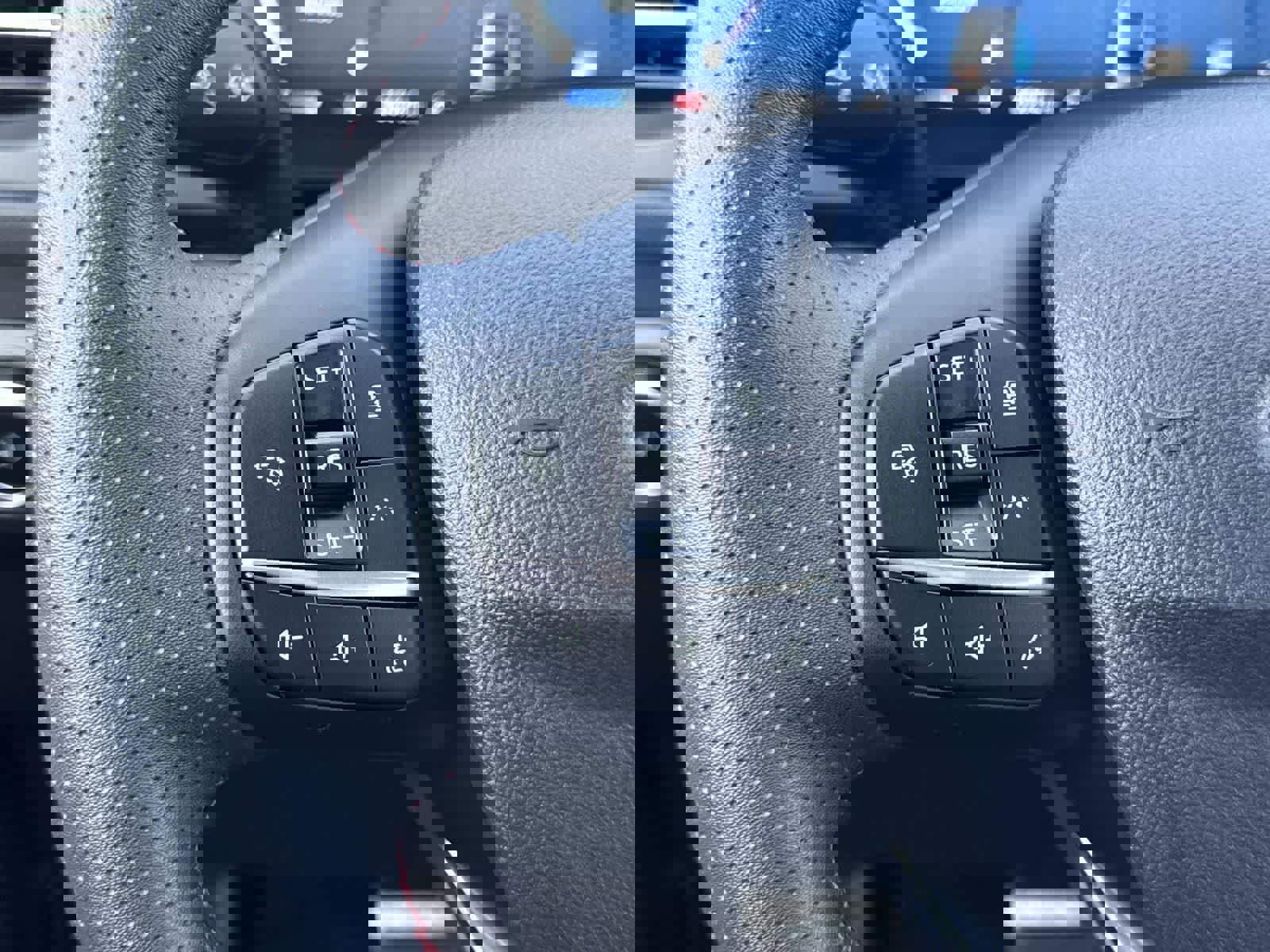 Used 2024 Ford Escape ST-Line Elite w/ Premium Technology Package image 11