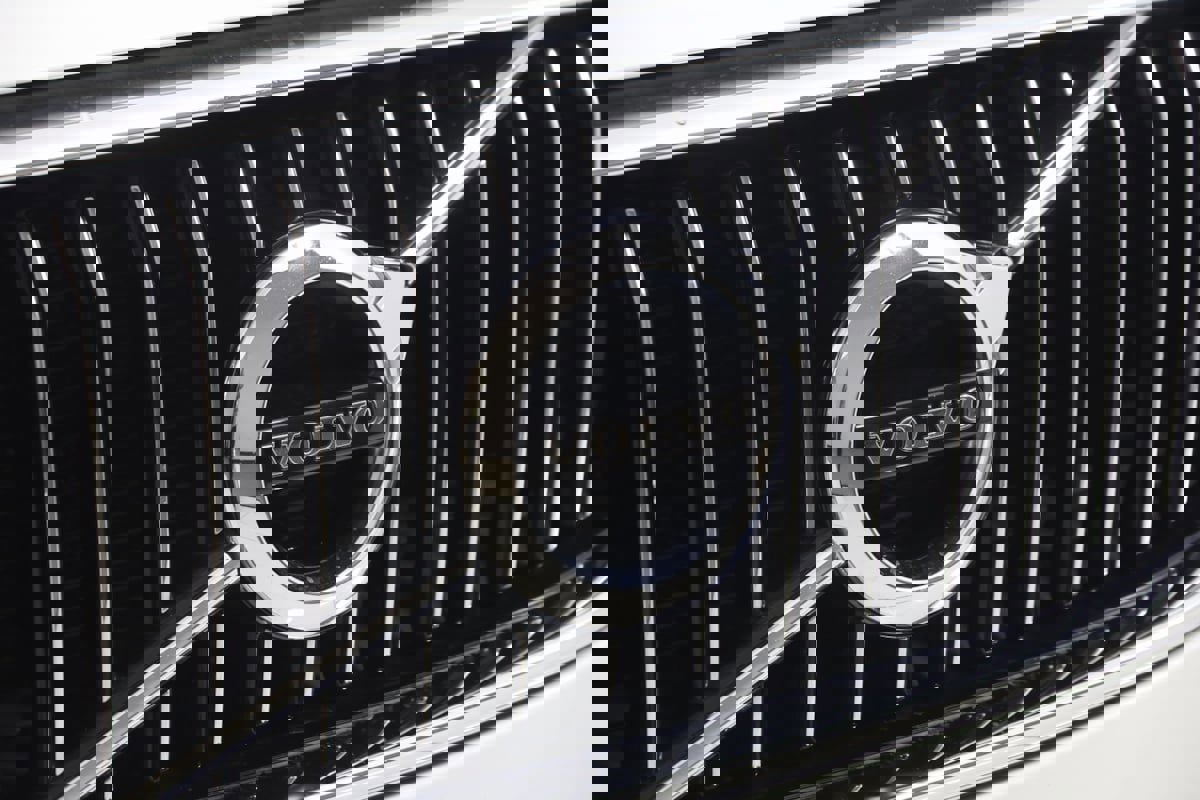 Used 2021 Volvo XC60 T5 Inscription w/ Protection Package Premier image 18