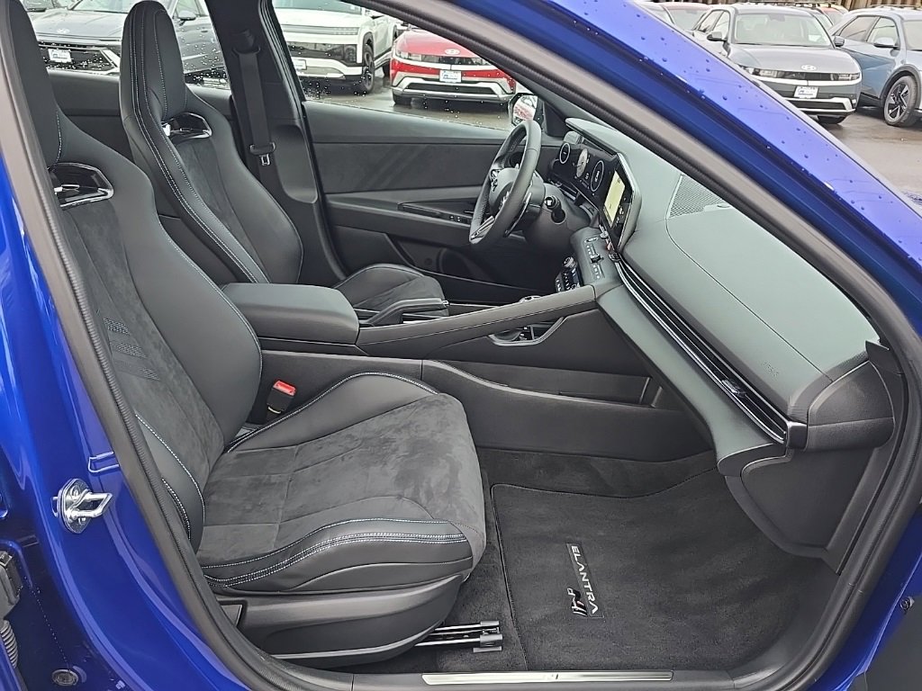 Certified 2024 Hyundai Elantra N image 31