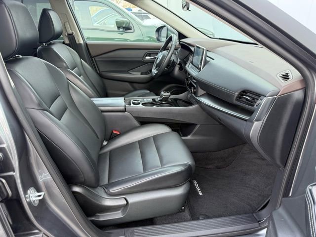 Certified 2023 Nissan Rogue SV w/ SV Premium B Package image 27