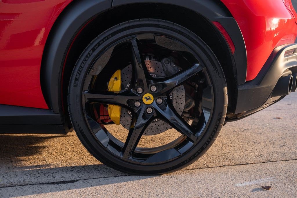 Used 2025 Ferrari Purosangue AWD/4WD image 18