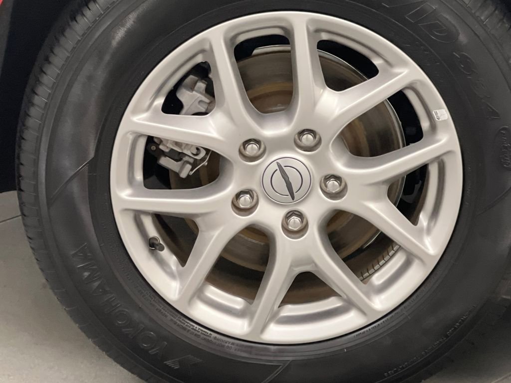 Used 2024 Chrysler Pacifica Touring-L image 76