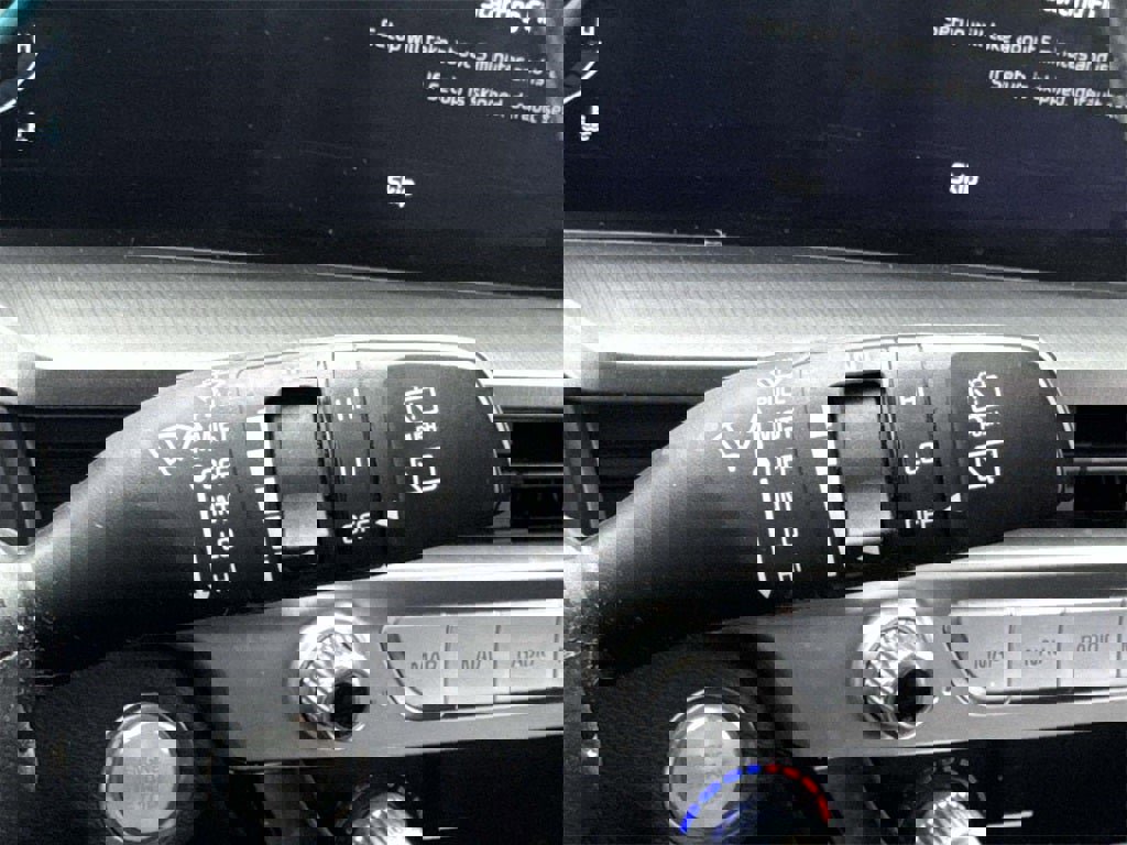 Used 2023 Kia Telluride LX image 24