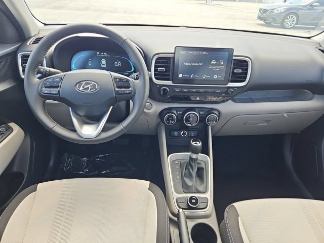 New 2025 Hyundai Venue SEL FWD image 7