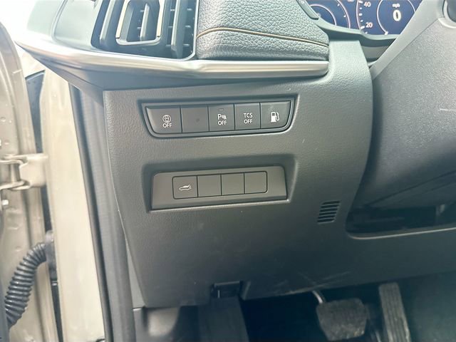 Used 2025 MAZDA CX-90 Plug-In Hybrid w/ Preferred image 11