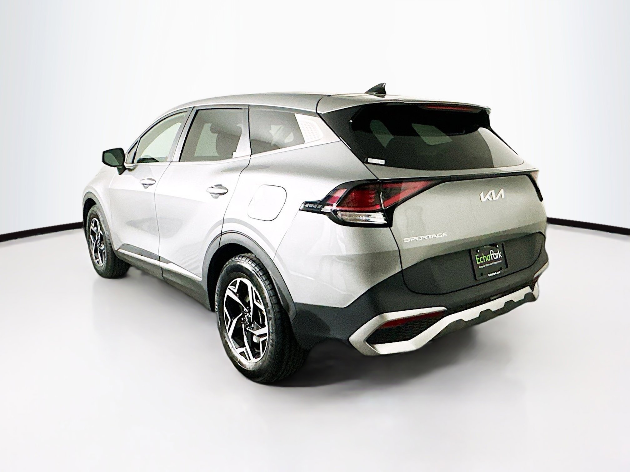 Used 2024 Kia Sportage LX image 5