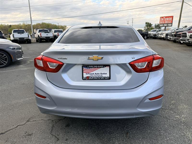 Used 2017 Chevrolet Cruze LT w/ Convenience Package FWD image 6