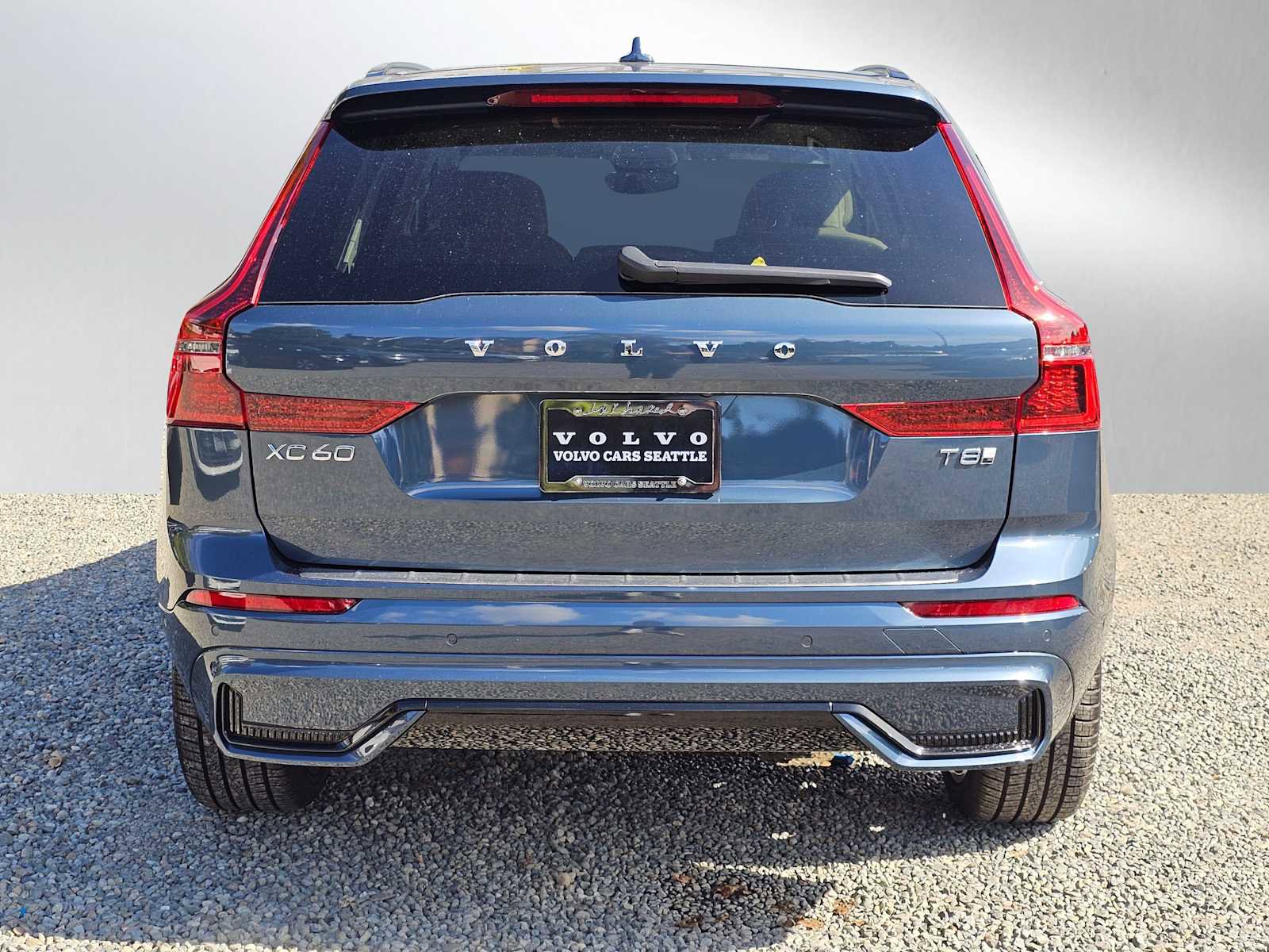 New 2026 Volvo XC60 T8 Ultra w/ Protection Package Premier image 4