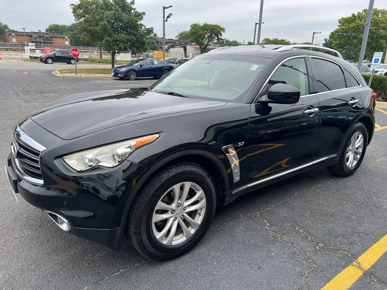 Used 2014 INFINITI QX70 AWD w/ Premium Package image 6