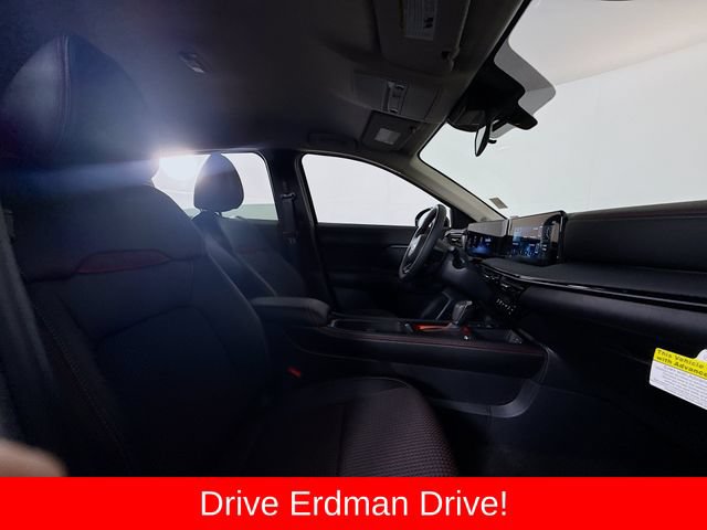 Used 2025 Nissan Kicks SR AWD/4WD image 24
