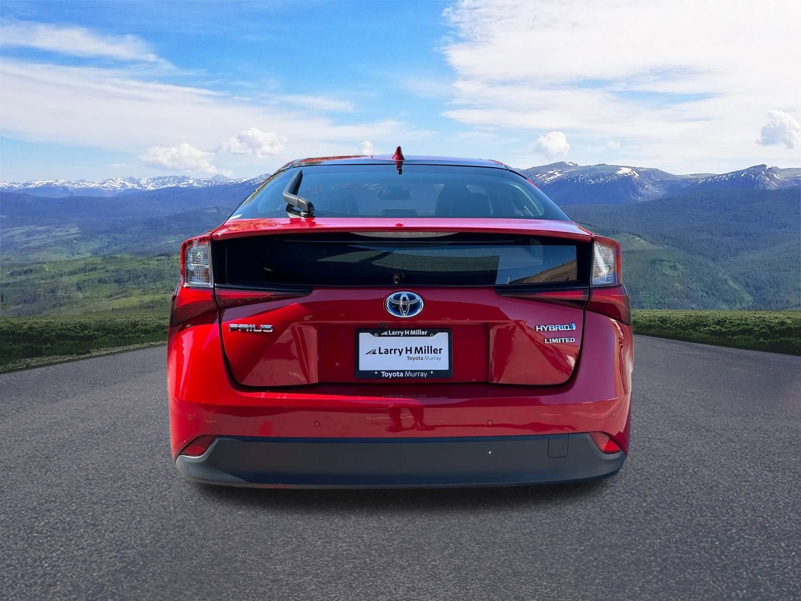 Certified 2022 Toyota Prius Limited w/ Premium Convenience Package FWD image 4