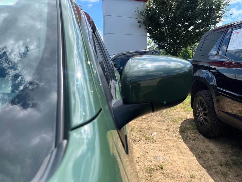 Used 2022 Nissan Frontier SV w/ Technology Package RWD image 33