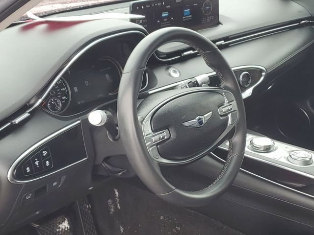 Used 2025 Genesis GV70 2.5T image 8
