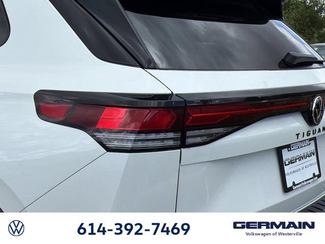 New 2026 Volkswagen Tiguan SE R-Line AWD/4WD image 14