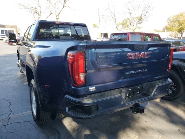 Used 2022 GMC Sierra 3500 Denali image 3