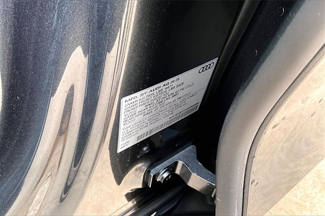 Used 2025 Audi Q8 Premium Plus w/ Premium Plus Package image 35