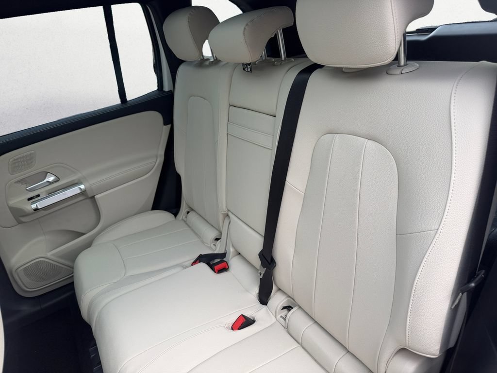New 2026 Mercedes-Benz GLB 250 image 13