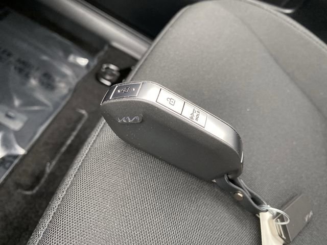 New 2026 Kia Sportage S image 31