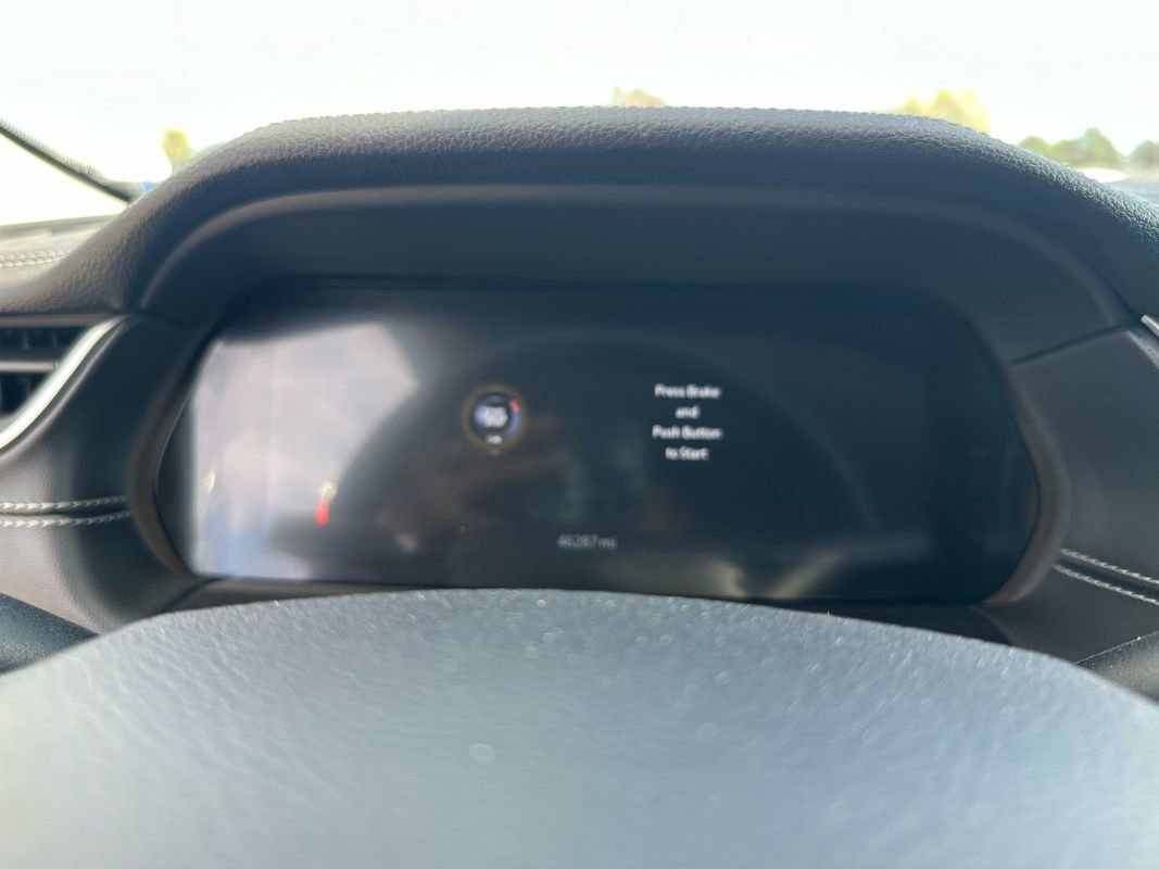 Used 2023 Jeep Grand Cherokee Limited w/ Black Appearance Package image 40