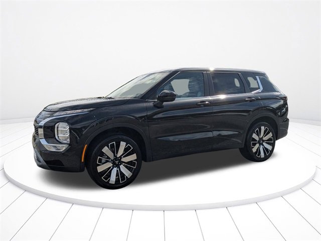 New 2025 Mitsubishi Outlander SE image 7