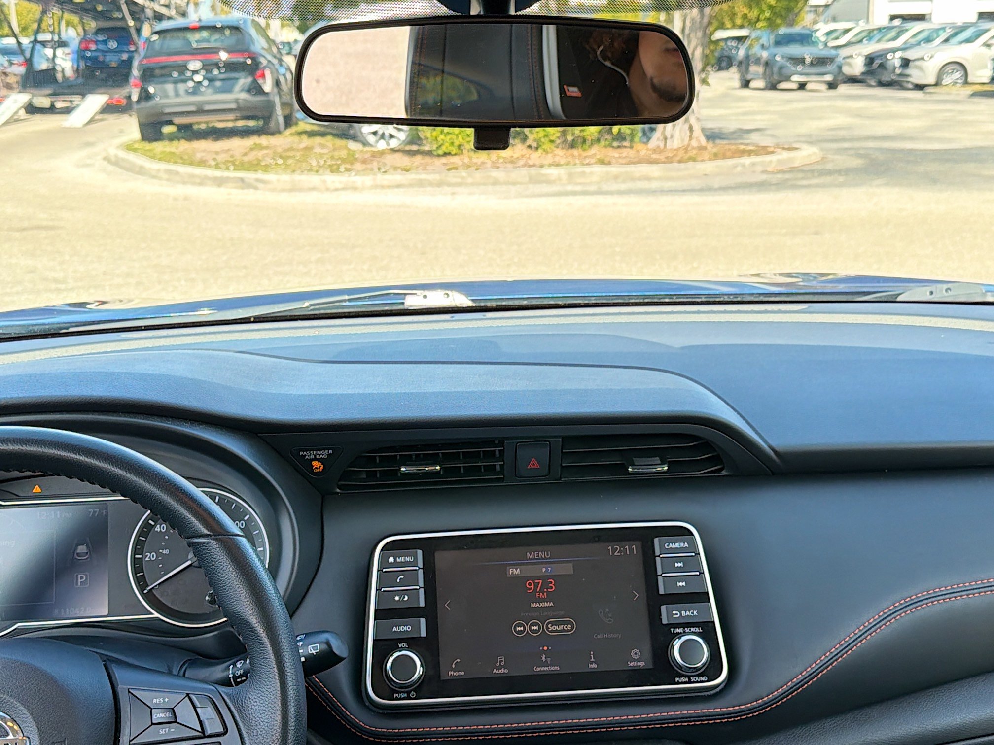 Used 2020 Nissan Kicks SR w/ SR Premium Package image 18